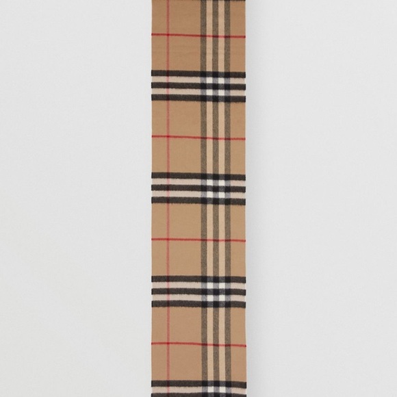 Classic check Burberry Scarf 100% Cashmere - Picture 5 of 5